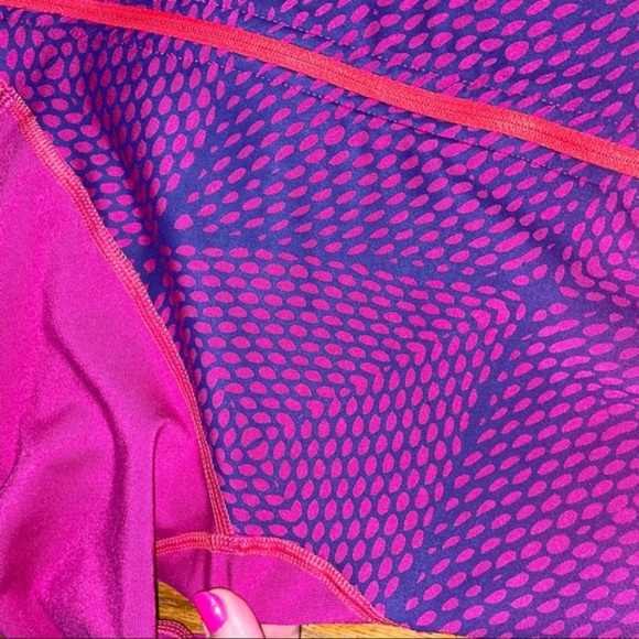 Nike pro fitted top - Picture 9 of 9